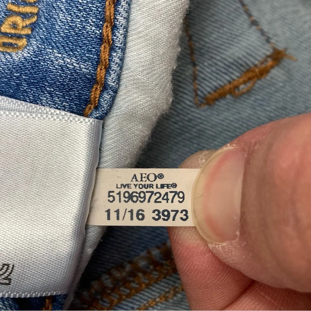 American Eagle 360 Extreme Flex Original Straight Jeans Men’s 32x34 Distressed.